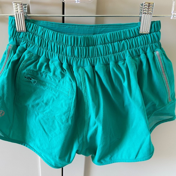 Lululemon Hotty Hot 2.5 size 2 - Picture 2 of 2